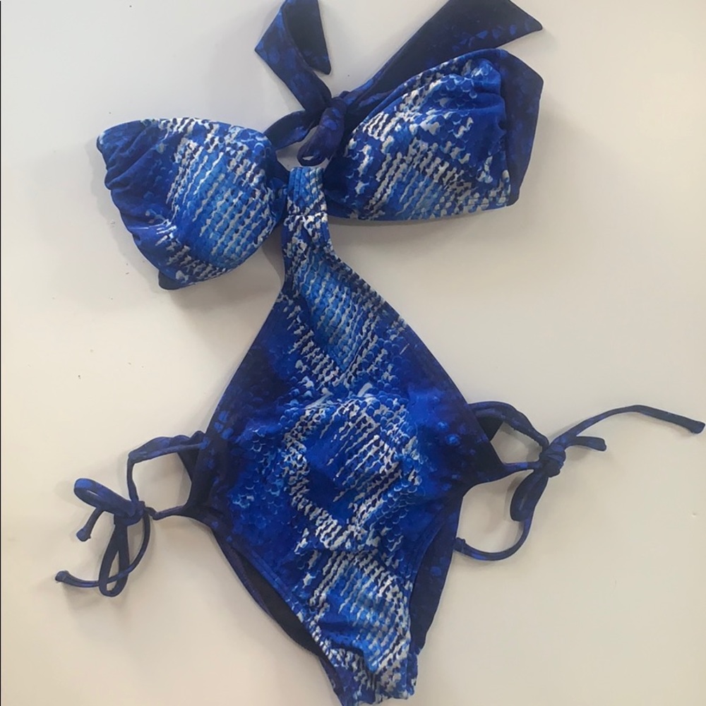 1 piece swimsuit